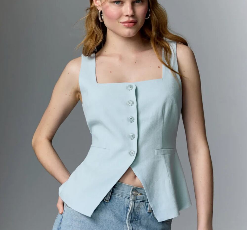 Alexia Admor Baby Blue Vest SIZE 8 Menswear Linen Designer Career Work $179